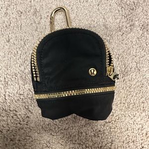 Lululemon city adventure nano